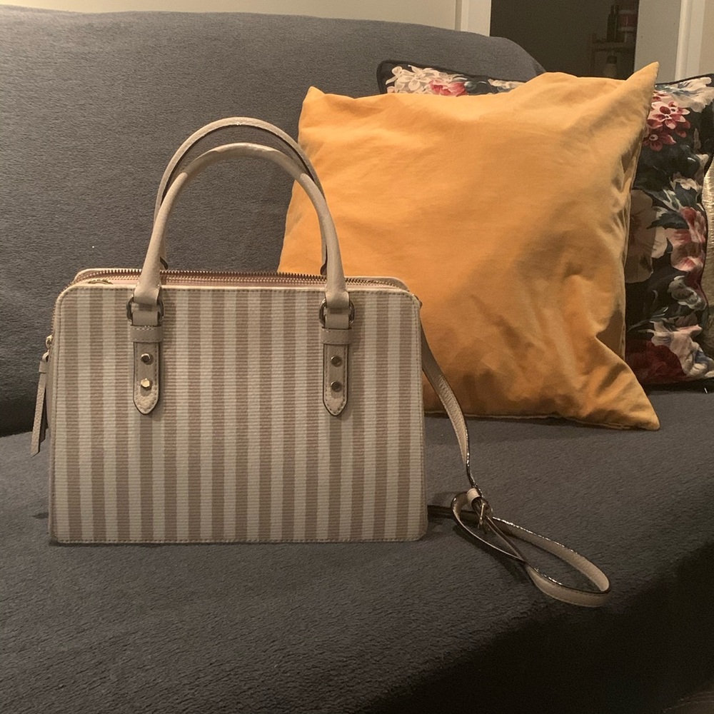 *KATE SPADE STRIPPED HANDBAG* - Picture 2 of 4